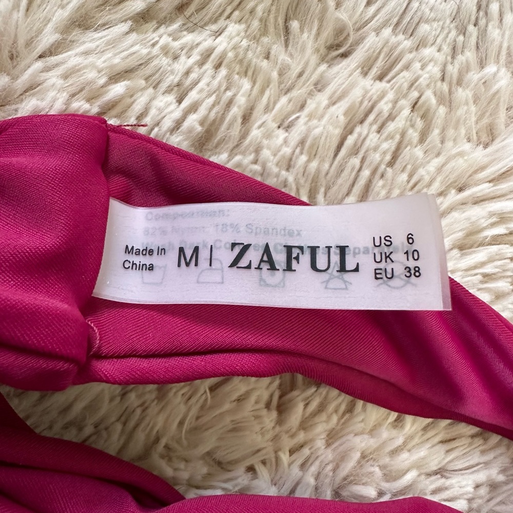 Bathing suit - Picture 2 of 2